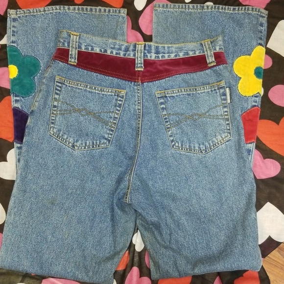 Flare jeans with flowers and heart embroidery - Picture 3 of 5